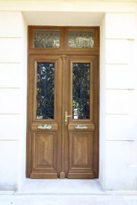 rénovation fabrication portes anciennes vitrée